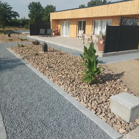 La Locaterie Pivoine Vakantiehuis Beaulon